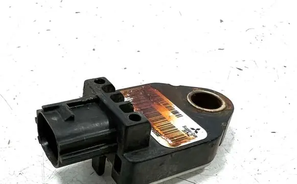 Mitsubishi Outlander Airbag deployment crash/impact sensor 8651A002 39754C TBYME1578YG959