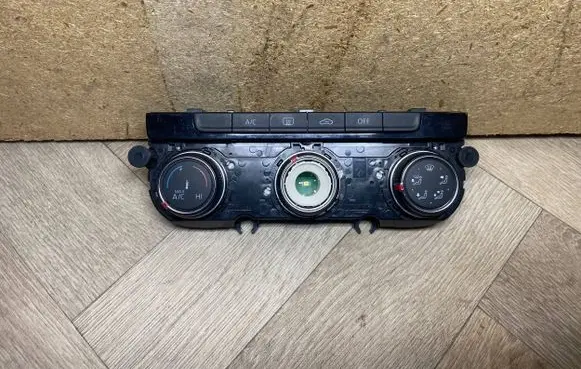Volkswagen Golf VII Climate control unit 5G0907426M 5HB01117620