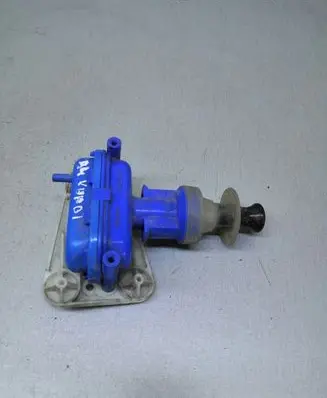 Audi 100 200 5000 C3 Central locking vacuum pump 893862153D