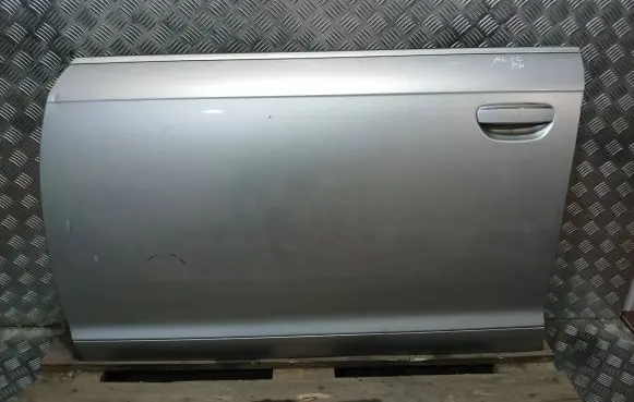 Audi A6 S6 C6 4F Front door