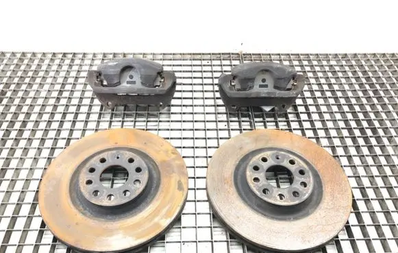 Front brake caliper