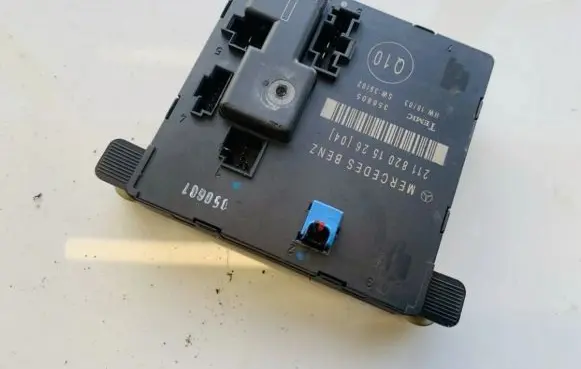 Mercedes-Benz E W211 Door control unit/module 2118201526 356805