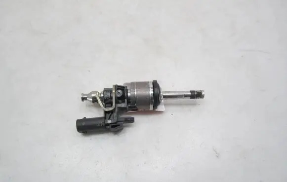 Volkswagen T-Cross Fuel injector 0261500443