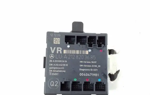 Mercedes-Benz C W204 Door control unit/module A2128203685