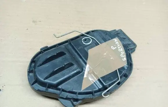 Volkswagen Golf Sportsvan Headlight/headlamp dust cover 