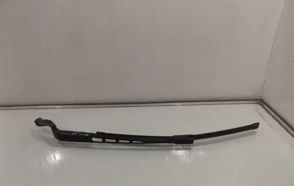 Audi A6 S6 C6 4F Front wiper blade arm 
