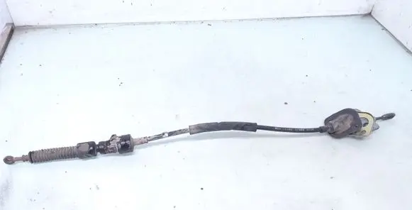 KIA Sorento Gear shift cable linkage 467003E900