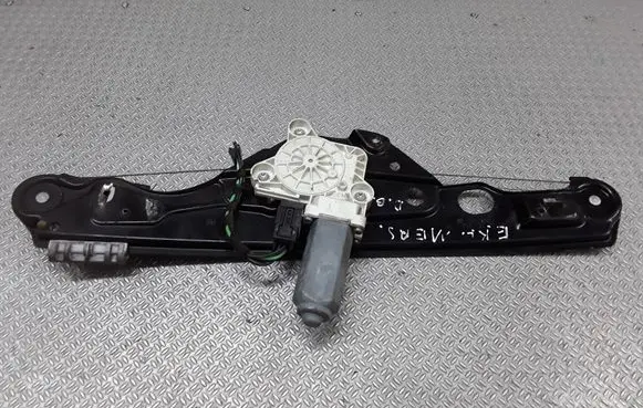 Mercedes-Benz E W211 Rear door window regulator with motor A2117300246