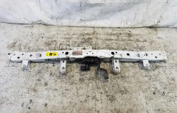 Nissan Juke I F15 Radiator support slam panel