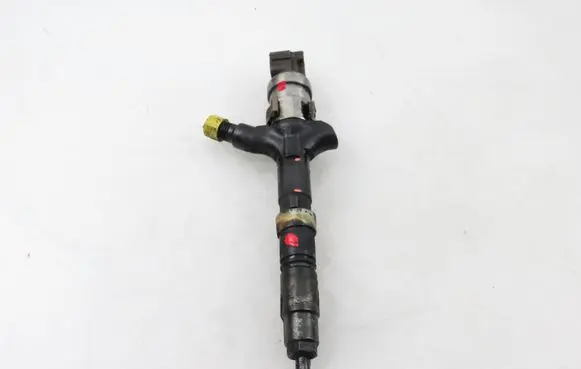 Toyota RAV 4 (XA20) Fuel injector 2367027030