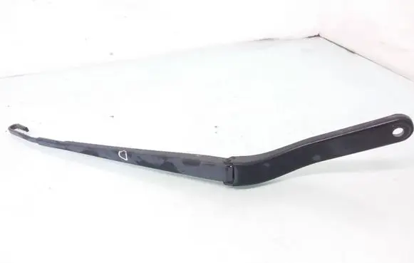 BMW X5 E53 Front wiper blade arm 8245372