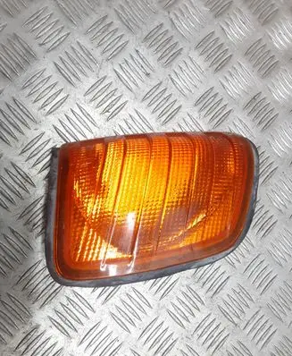 Mercedes-Benz E W124 Front indicator light 183289B