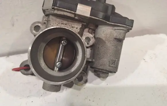 Opel Karl Throttle body valve 55494221