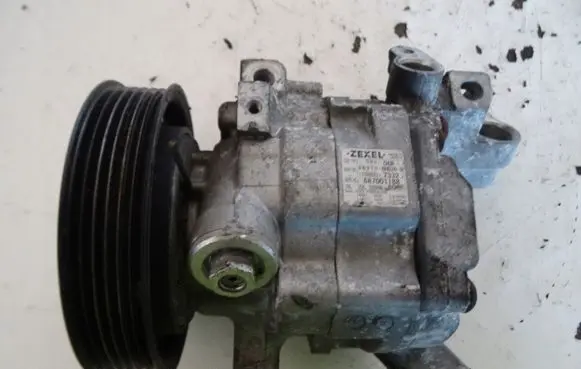 Citroen C1 Air conditioning (A/C) compressor (pump) 883100H020D