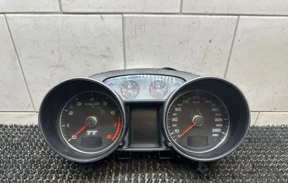 Audi TT TTS Mk2 Speedometer (instrument cluster) 8J0920930F