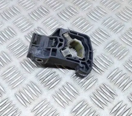 BMW 5 F10 F11 Radiator support slam panel bracket 7575247