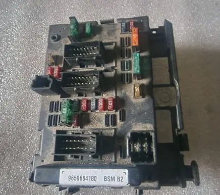 Peugeot 307 BSM Control unit 9650664180 40210251 BSMB2