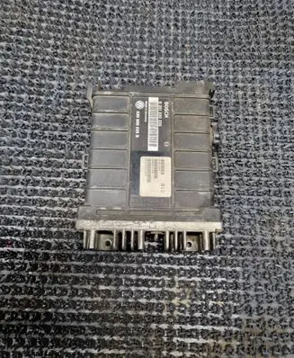 Volkswagen Polo II 86C 2F Engine control unit/module 0261200259 030906026B