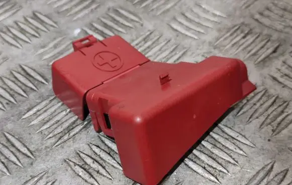 Lexus NX Battery box tray cover/lid 8282178010