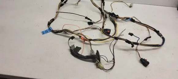 Chrysler Town u0026 Country IV Tailgate/trunk wiring harness P04868637AB
