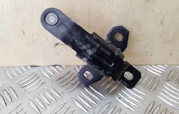 Volvo XC90 Tailgate lock loop/hook striker 30649105
