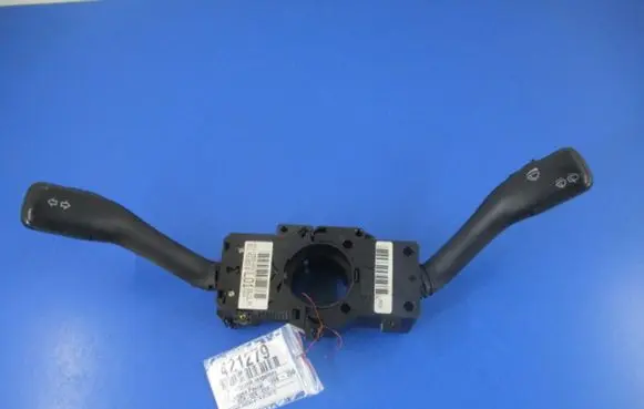 Volkswagen PASSAT B5 Other switches/knobs/shifts 8L0953513G