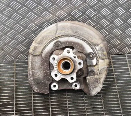 BMW 5 G30 G31 Rear wheel hub 6866338