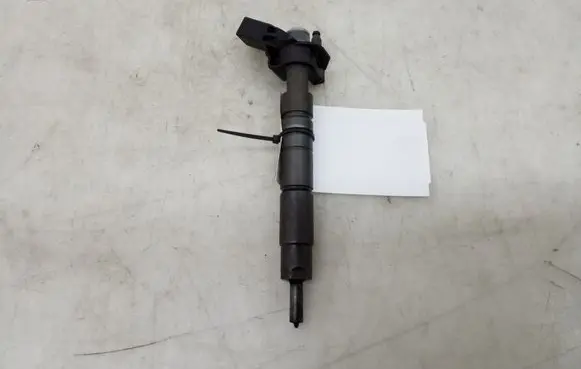 Fuel injector