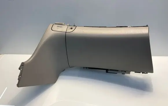 Glove box