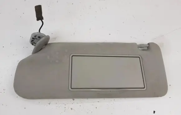 Toyota Avensis T250 Sun visor