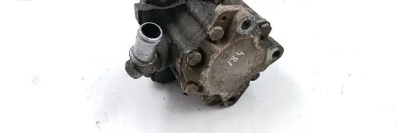 Volkswagen PASSAT B5 Power steering pump 8D0145156T 90956102