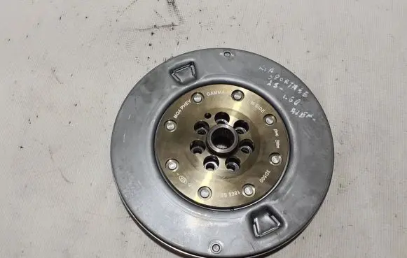 KIA Sportage Dual mass flywheel 3D5001866