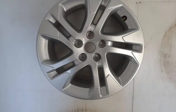 Opel Vivaro R17 alloy rim 9833355980