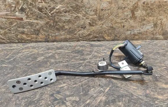 Maserati Coupe Accelerator throttle pedal 0280752031 682100058