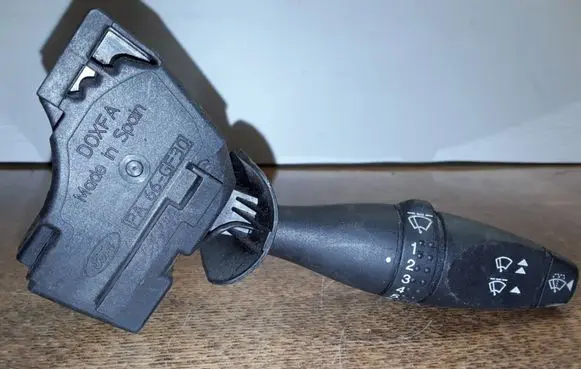 Jaguar S-Type Wiper control stalk 17A553 98AG17A553BC