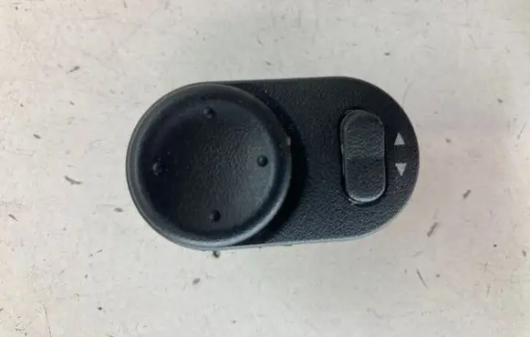 Opel Zafira A Wing mirror switch 09226861