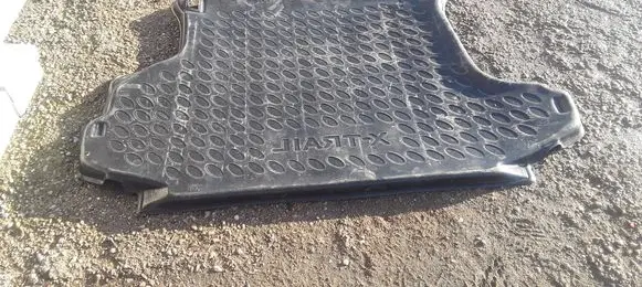 Nissan X-Trail T30 Rubber trunk/boot mat liner KE9658H5S0