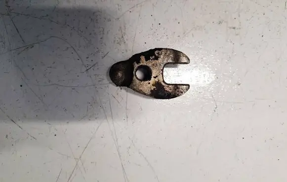 Citroen DS3 Fuel Injector clamp holder 