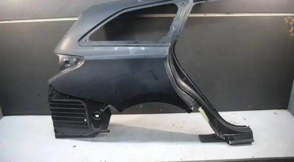 Toyota Auris E180 Fender mounting bracket