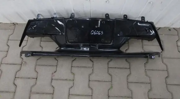Chevrolet Corvette C8 Front bumper lower grill 84955029