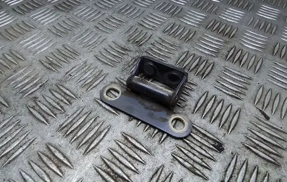 Toyota Prius (XW30) Tailgate/trunk/boot hinge