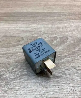 Audi A6 S6 C5 4B Other relay 4D0951253 899309000 372