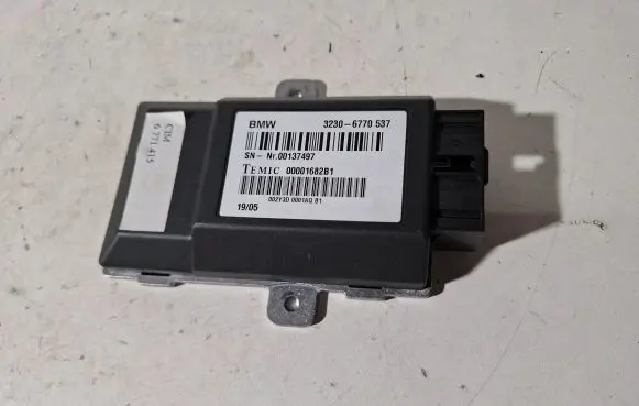 BMW 7 E65 E66 Steering rack control module 6770537 32306770537