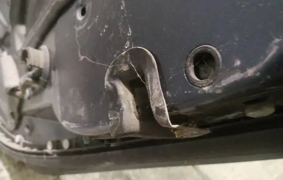 Audi A6 S6 C6 4F Rear door lock 