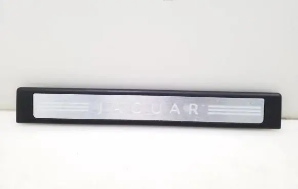 Jaguar XF X250 Front sill trim cover 8X2313201AF