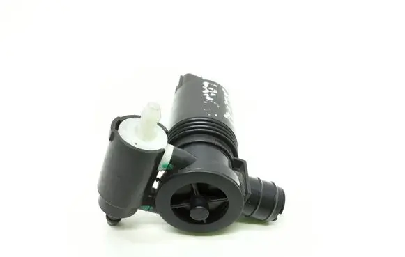 Volvo XC60 Windscreen/windshield washer pump 1007149