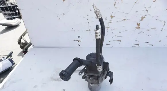 Citroen C4 II Power steering pump 9803319180