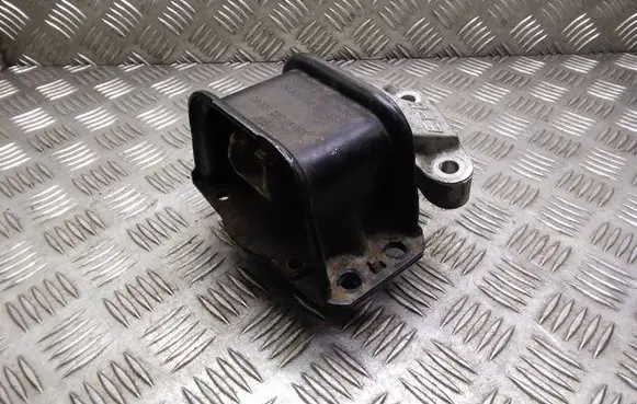 Peugeot 308 Engine mount bracket 9636270080 9636583980 9636845880