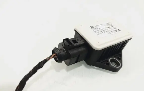 Audi A6 S6 C6 4F ESP acceleration yaw rate sensor 4F0907637A 0265005776 7040695