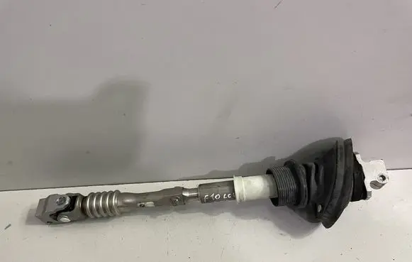 BMW 5 F10 F11 Steering column universal joint 6790490